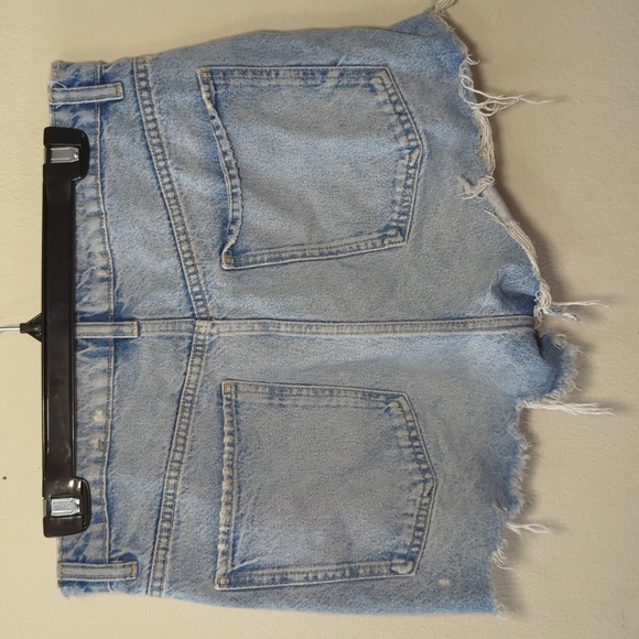 Zara Micro Denim Shorts High Waist Button Fly 100% Cotton Fray Hem Women Size 12 - Picture 3 of 6
